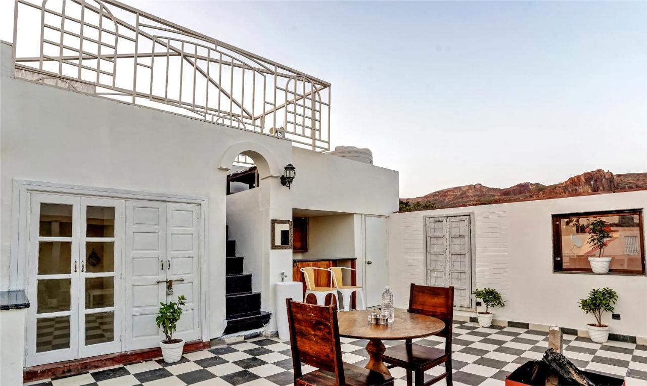 Hotel Hinduja Mehrangarh Fort Джодпур Екстериор снимка