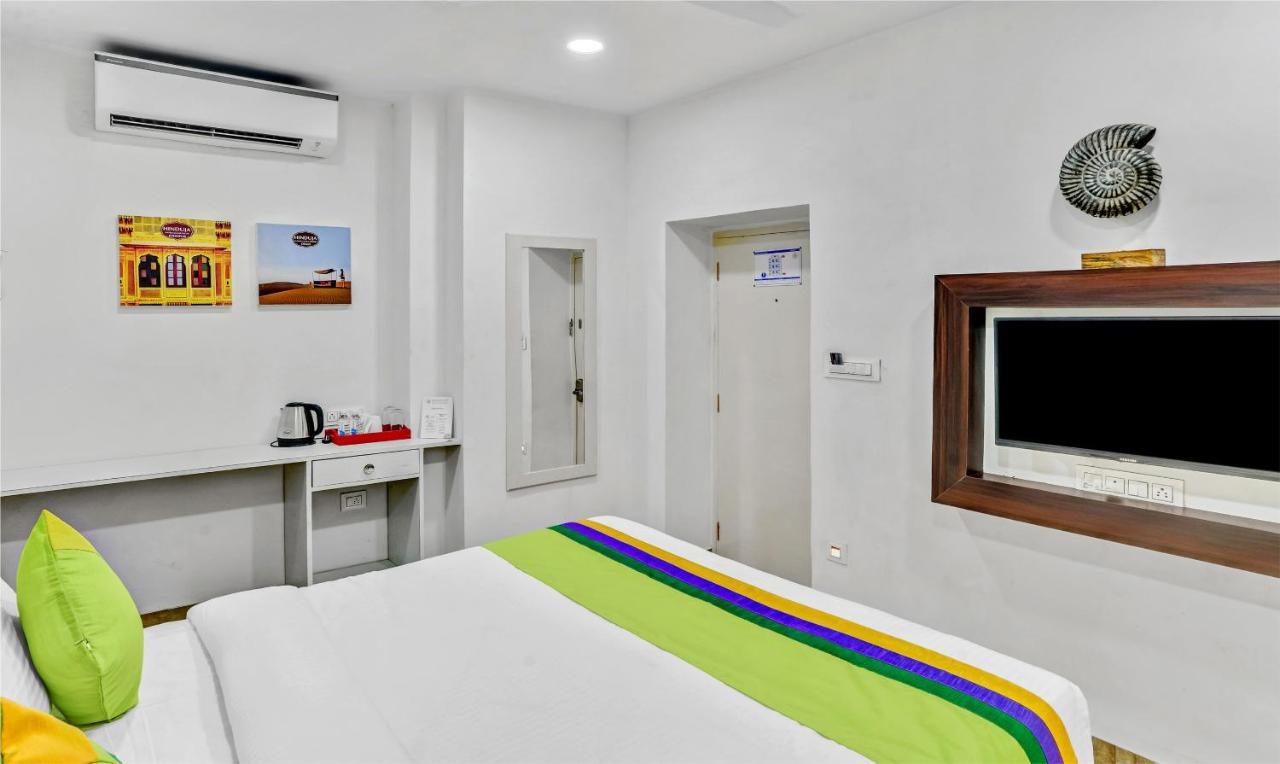 Hotel Hinduja Mehrangarh Fort Джодпур Екстериор снимка